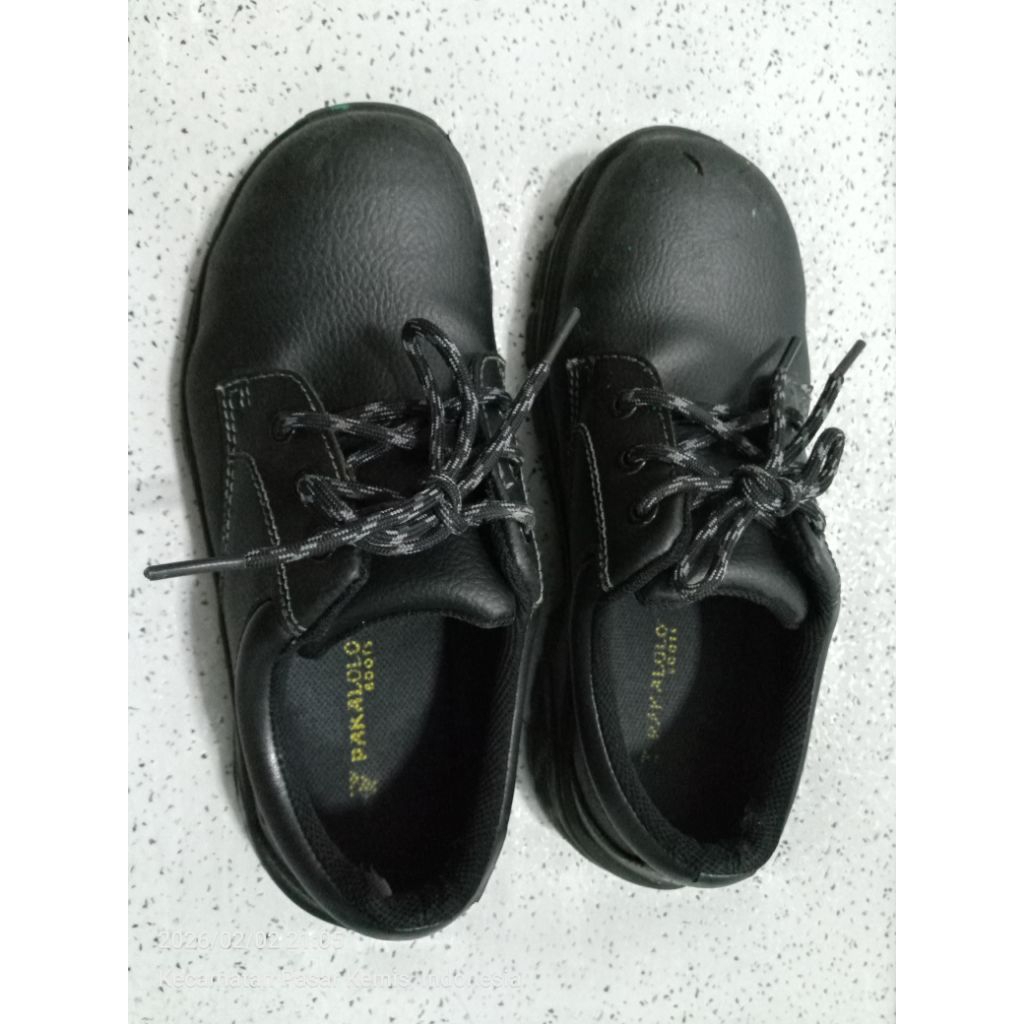 SEPATU SAFETY PAKALOLO