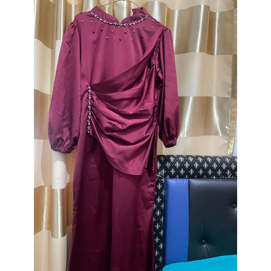 preloved longdress gamis satin silk bridesmaid mewah maroon