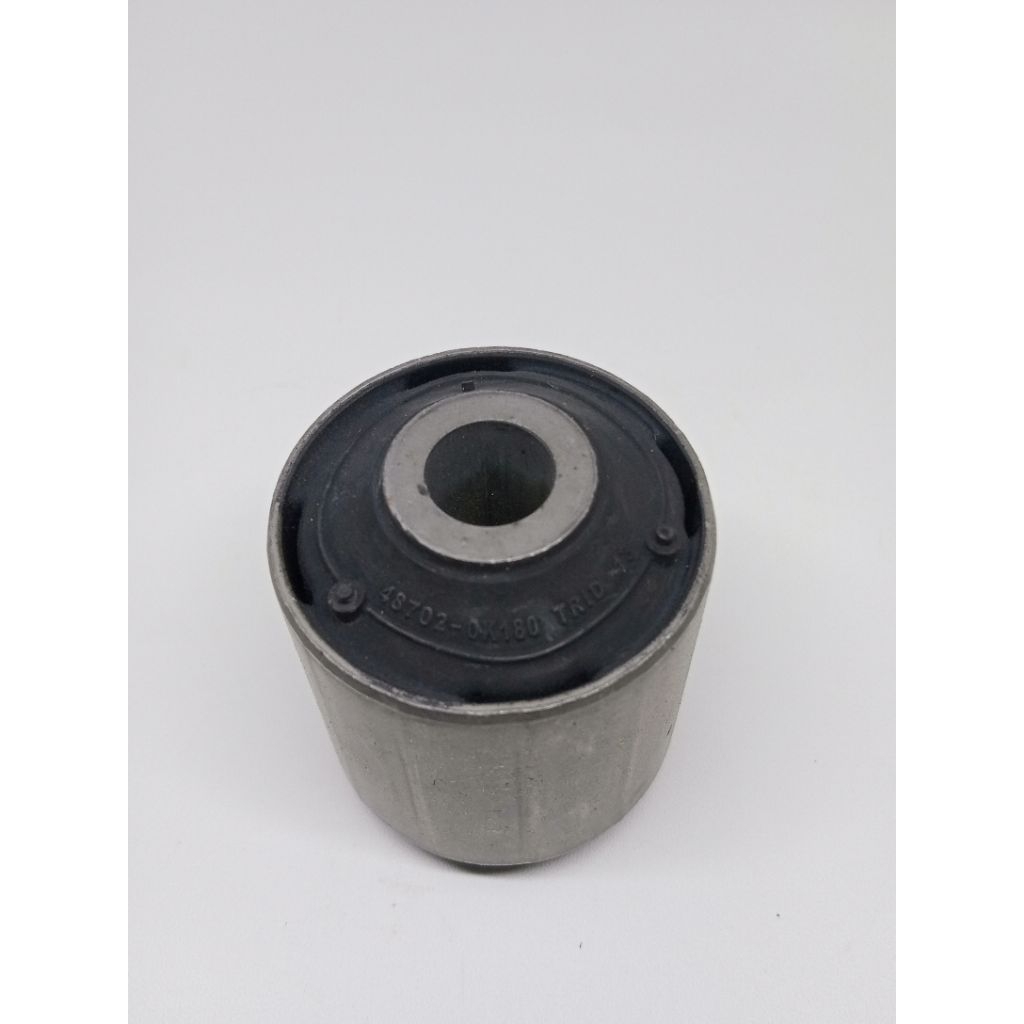 Bushing As Link Stabil Stabilizer Belakang Innova 48702-0k180 Original