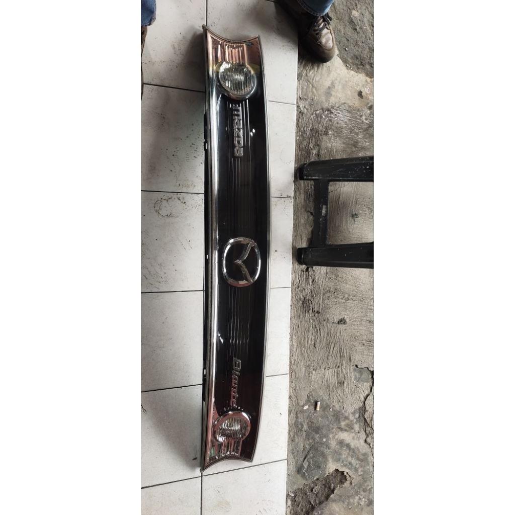 lampu bagasi Mazda biante