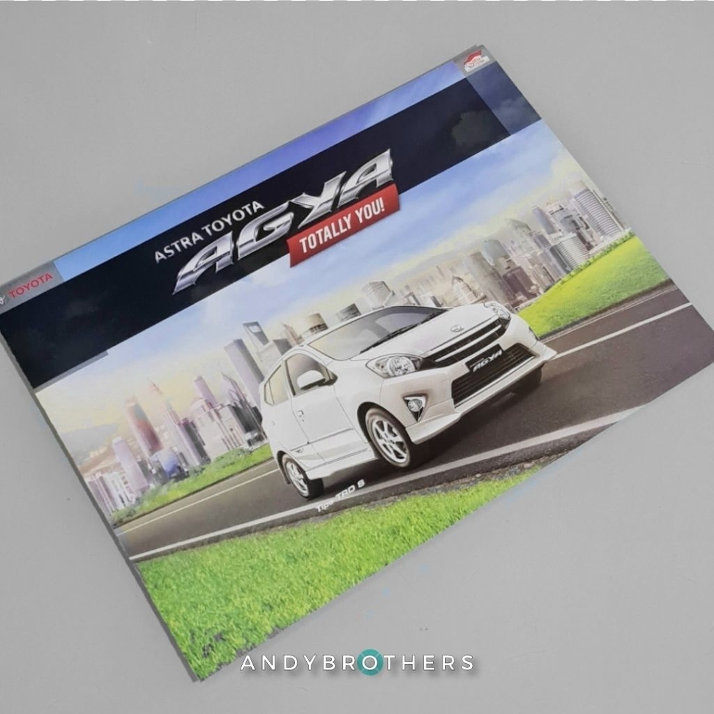 Buku / Brosur / Booklet / Katalog Toyota Agya 2013-2017 ORIGINAL