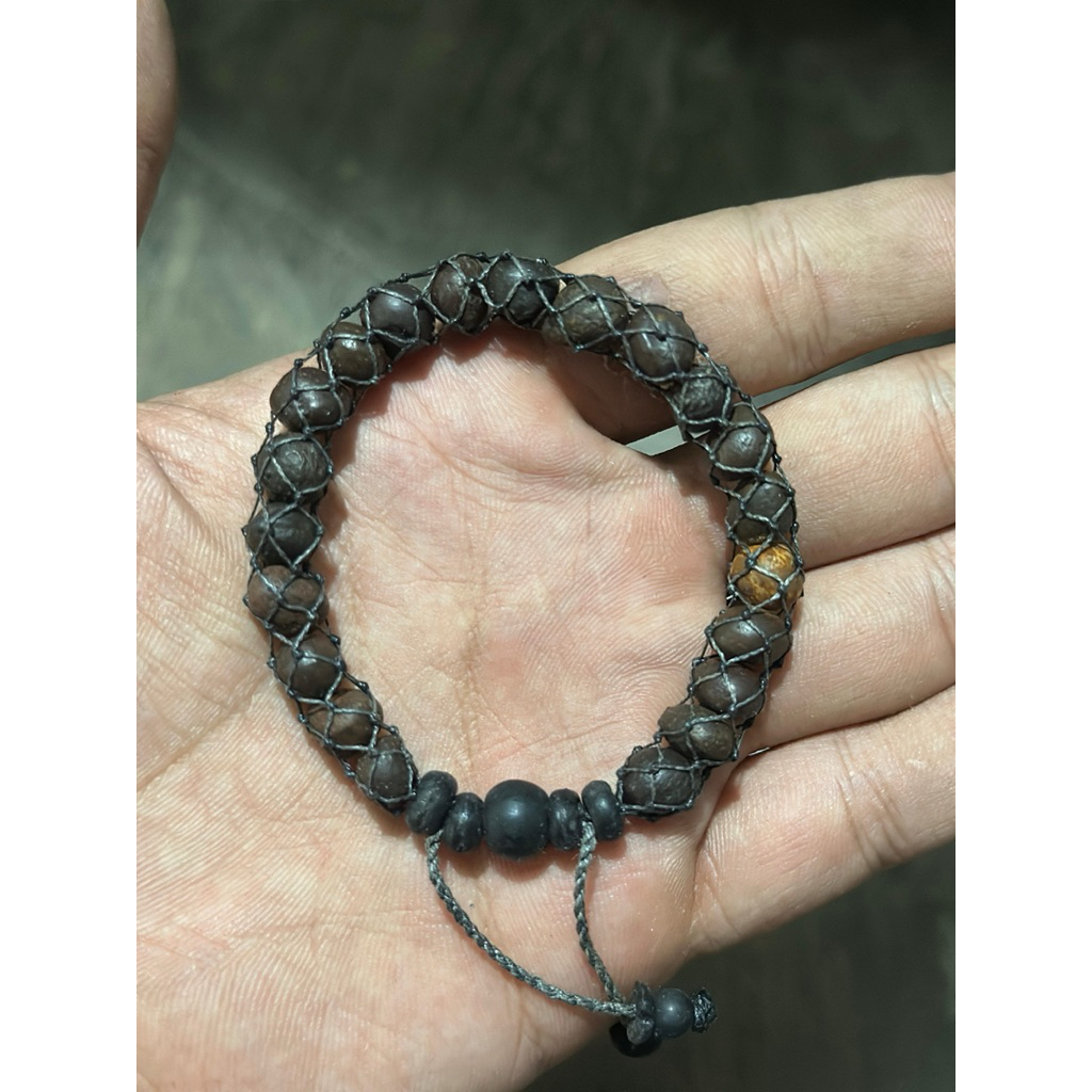 Gelang  munta besi daging aktif koleksi paling tua