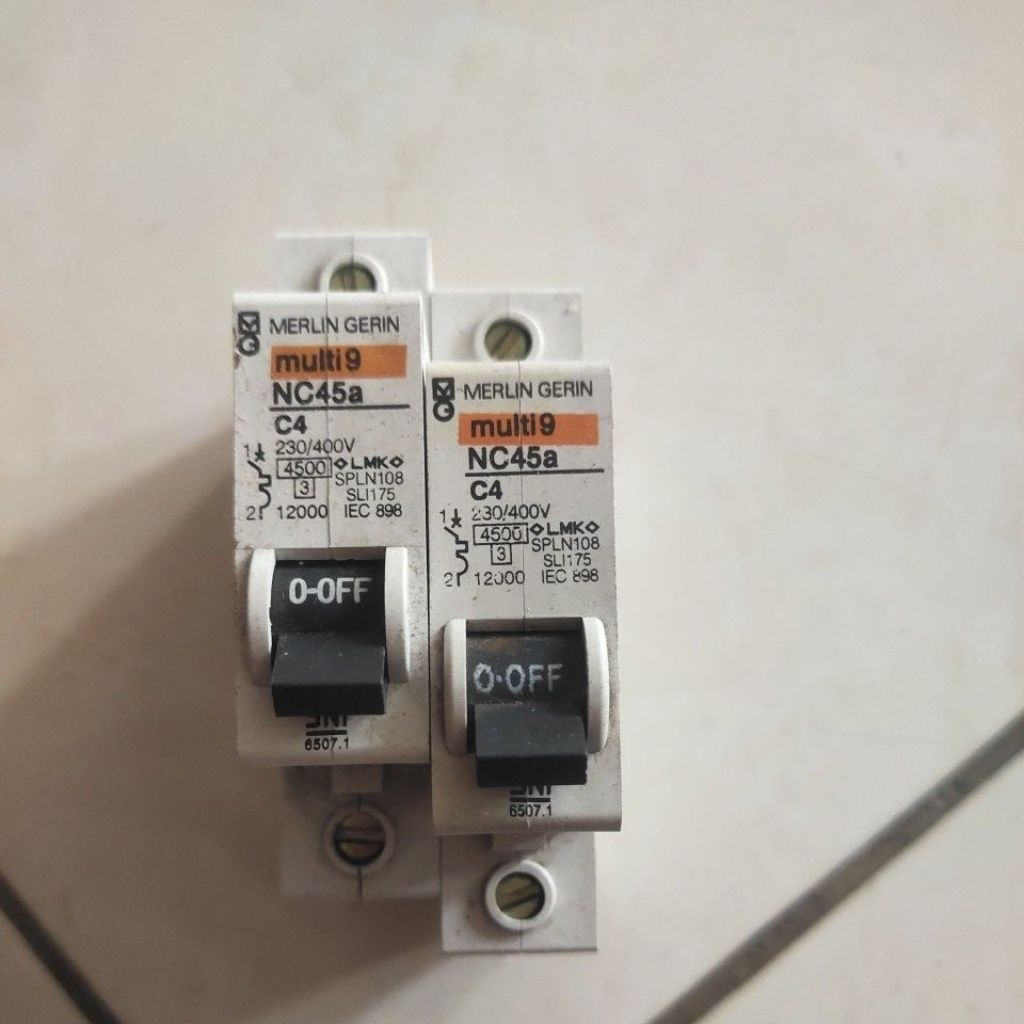 MCB C4 Merlin gerin, baru stock lama