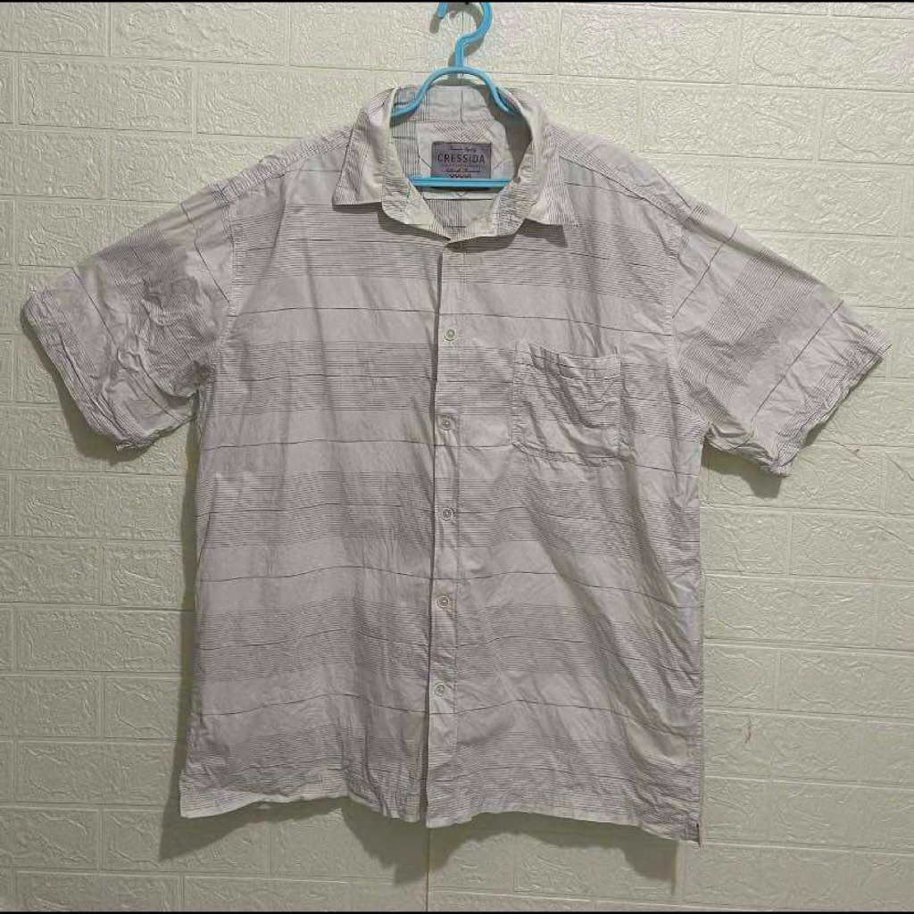 PRELOVED CRESSIDA ORI KEMEJA PUTIH GARIS2 PRIA (Size 3XL) (LD=135cm x Pj=80cm)