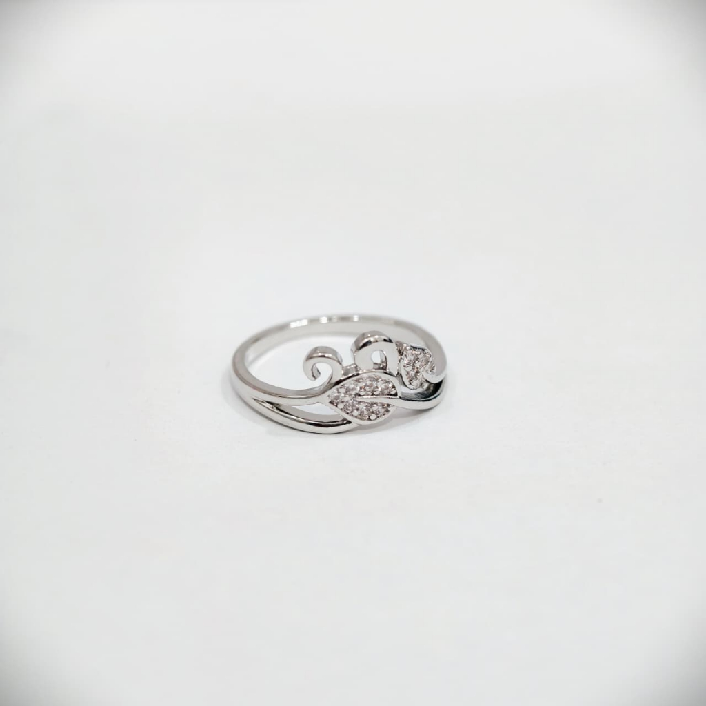 Cincin Mas Putih K-Gold 17K Motif Elegan Wanita