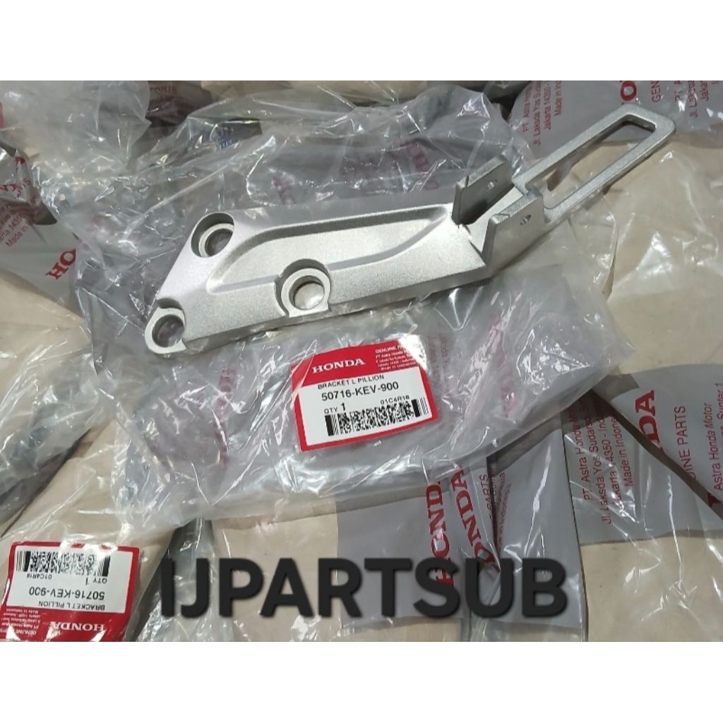 50716 KEV 900 FOOTSTEP BELAKANG SUPRA 100 KIRI ORIGINAL