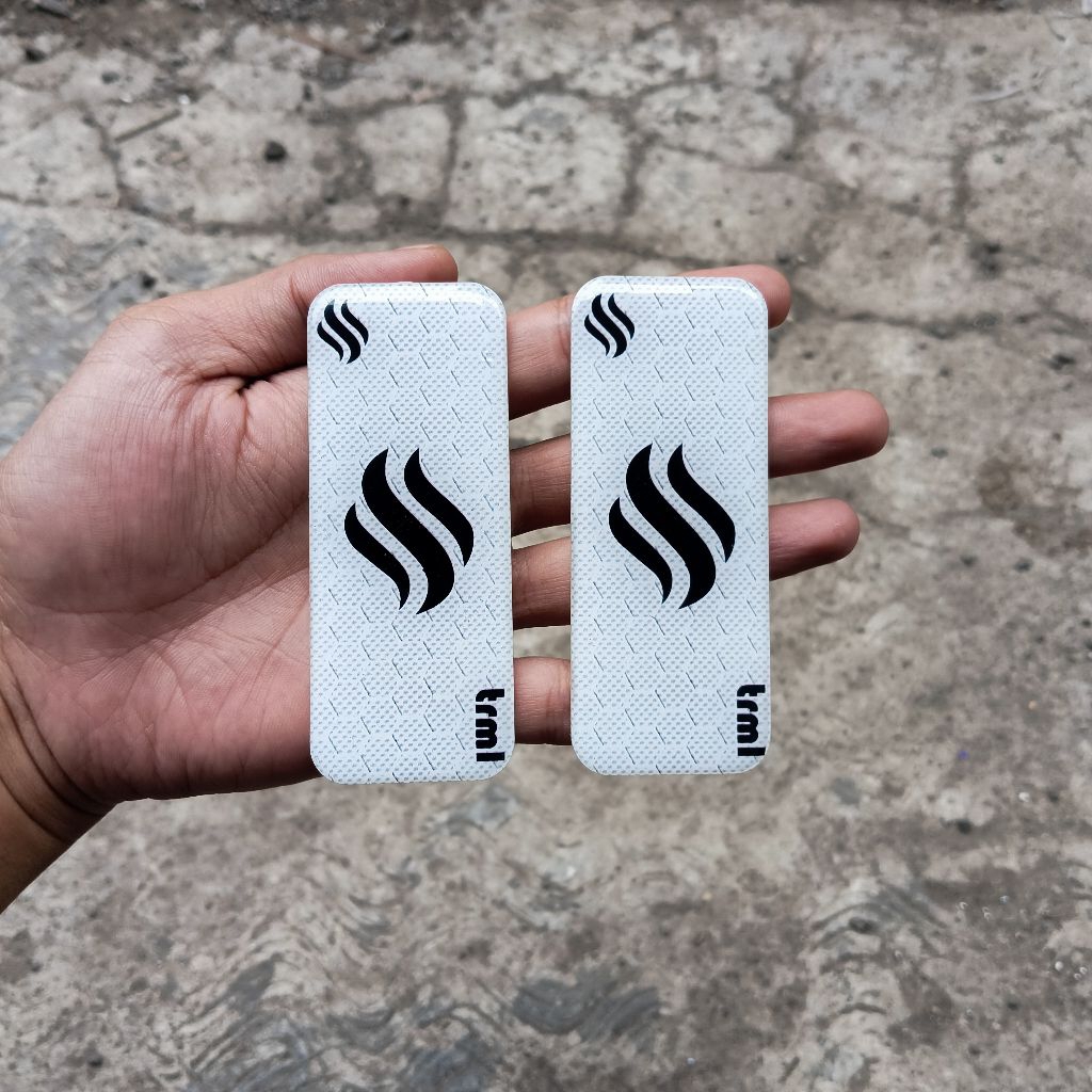 Tutup Body Batrai Panel T99 White Carbon Logo Hitam Glossy