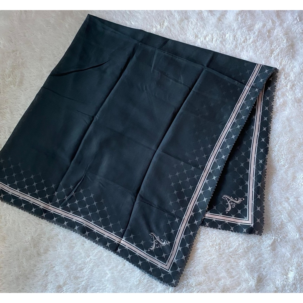 Preloved good condition Hijab Ayu Dyah andari