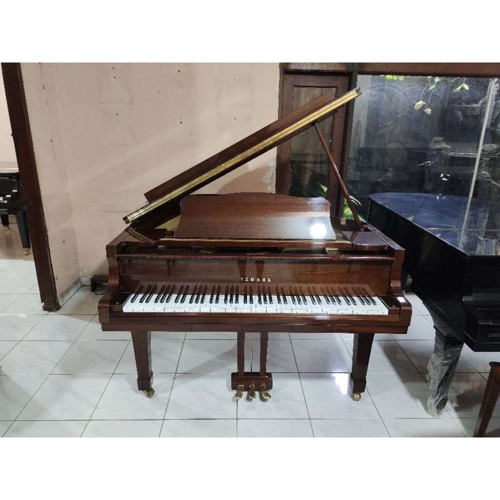 Grand Piano Yamaha G2E – Klasik, Powerful & Bernuansa Konser