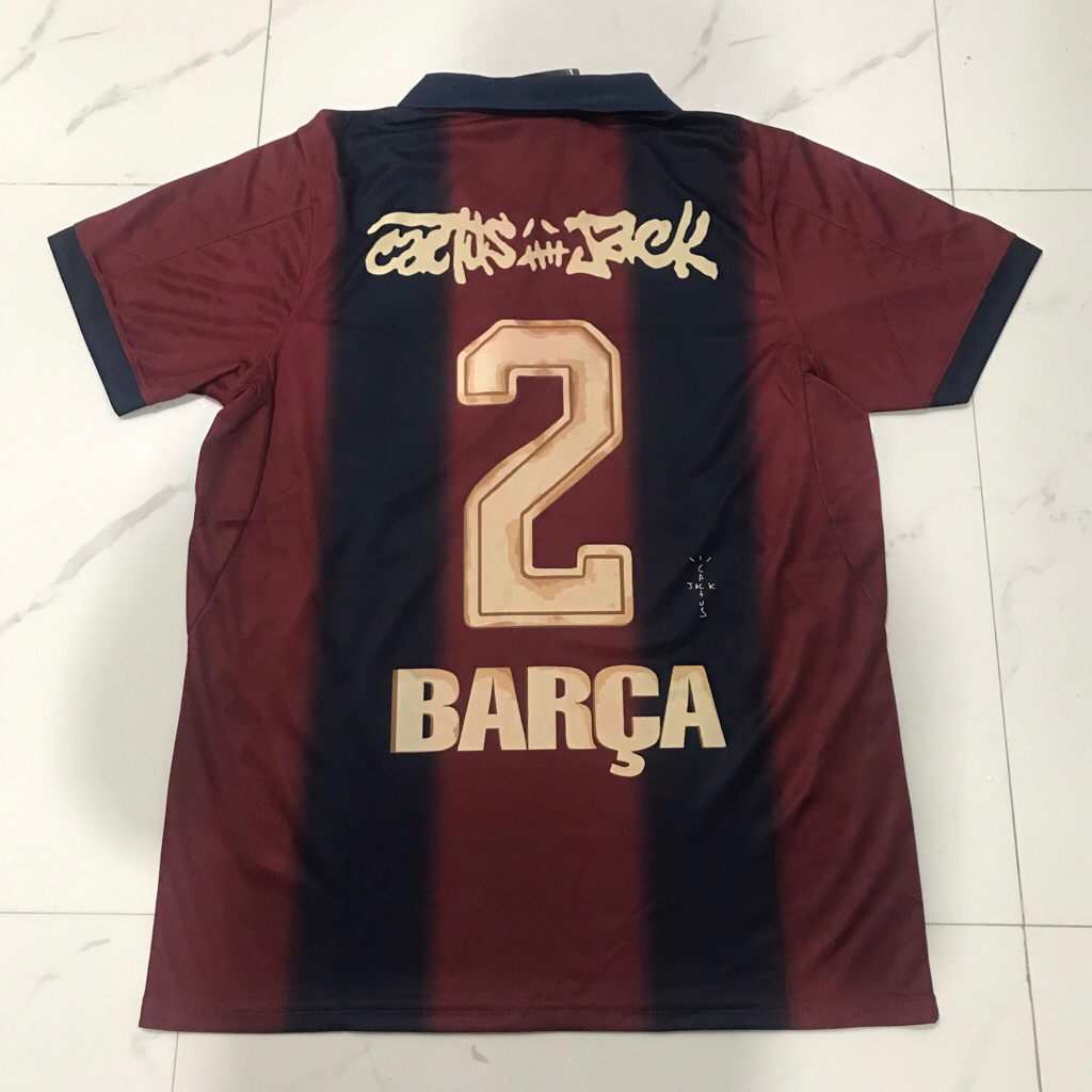 JERSEY BAJU BOLA RETRO BARCAA TRAVIS SCOT 2001 JERSEY BOLA BLOKCORE RETRO 2001