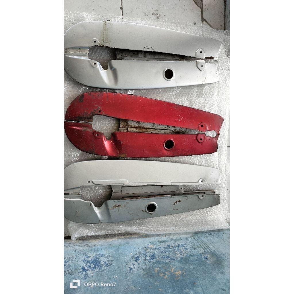 katengkas tutup rantai Yamaha rs100 rs125 rx100  original