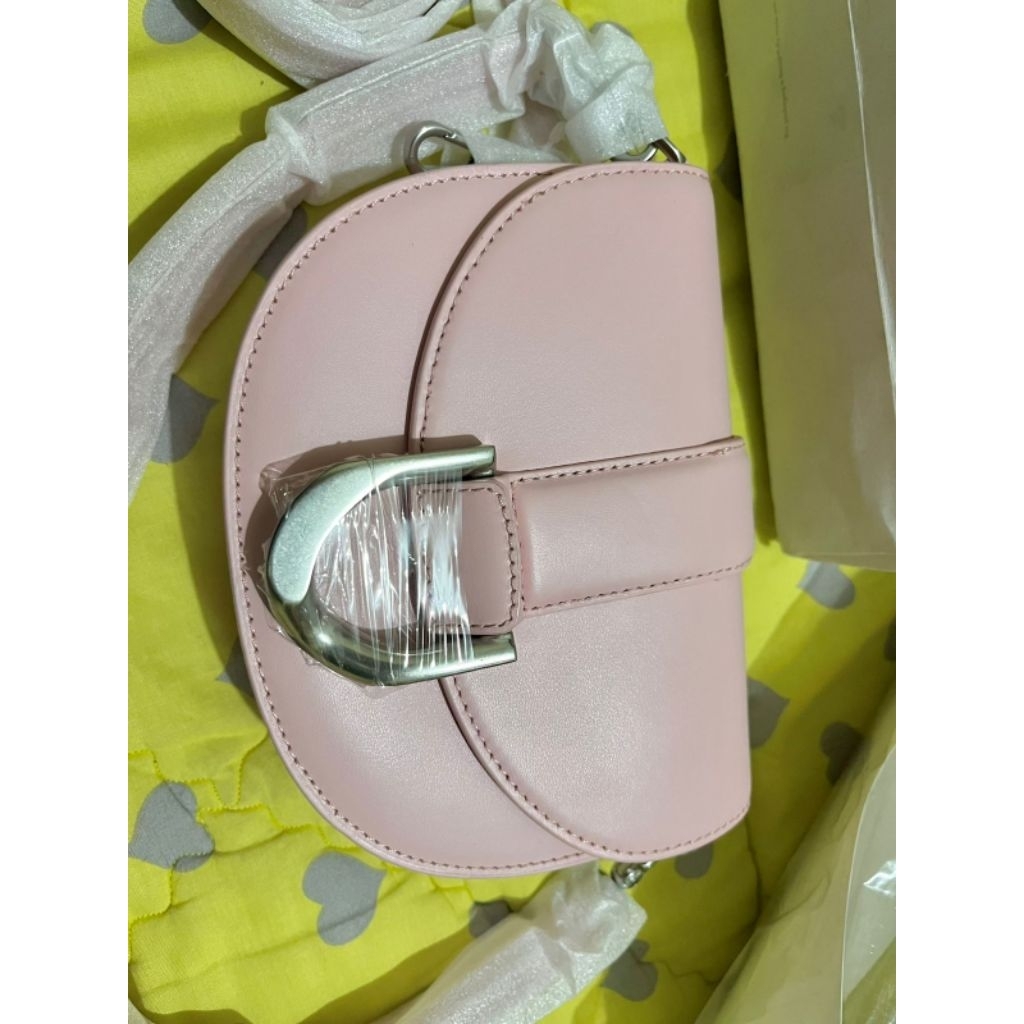 Charles & Keith Pink Bag Tas Pink Charles & Keith (NEW)