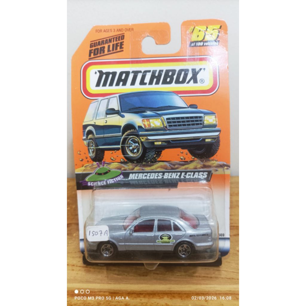 Ada Minus - Matchbox 1998 Mercedes Benz E-Class
