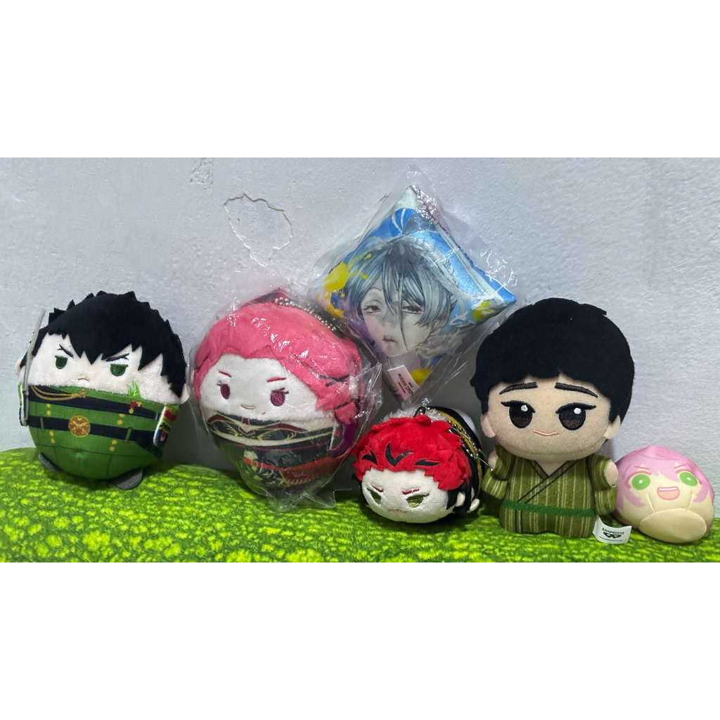 Boneka anime plush ganci random