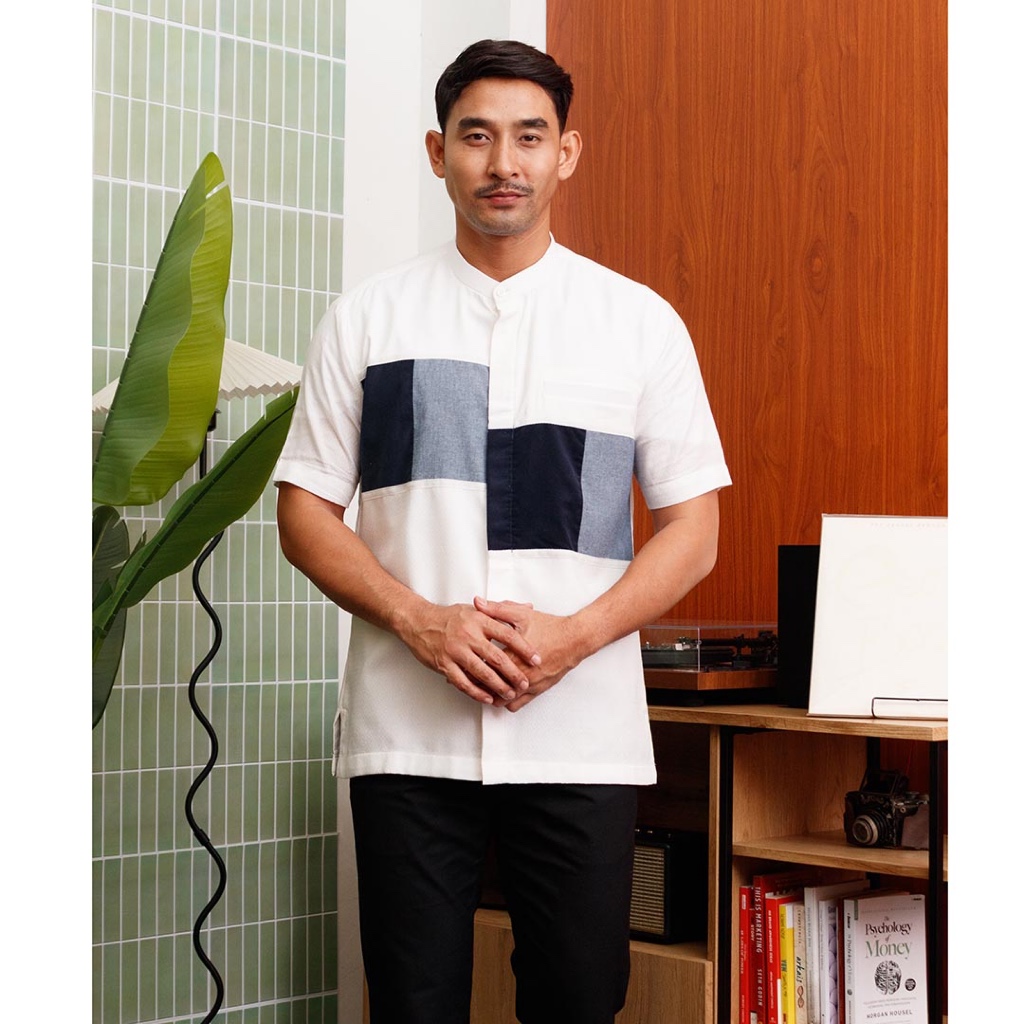 Denti - Bonolo Kemeja Tenun Lengan Pendek