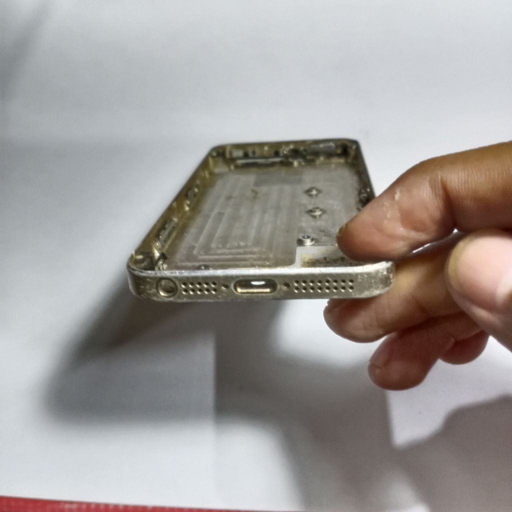 Backdoor iPhone 5s Original Cabutan Mesin