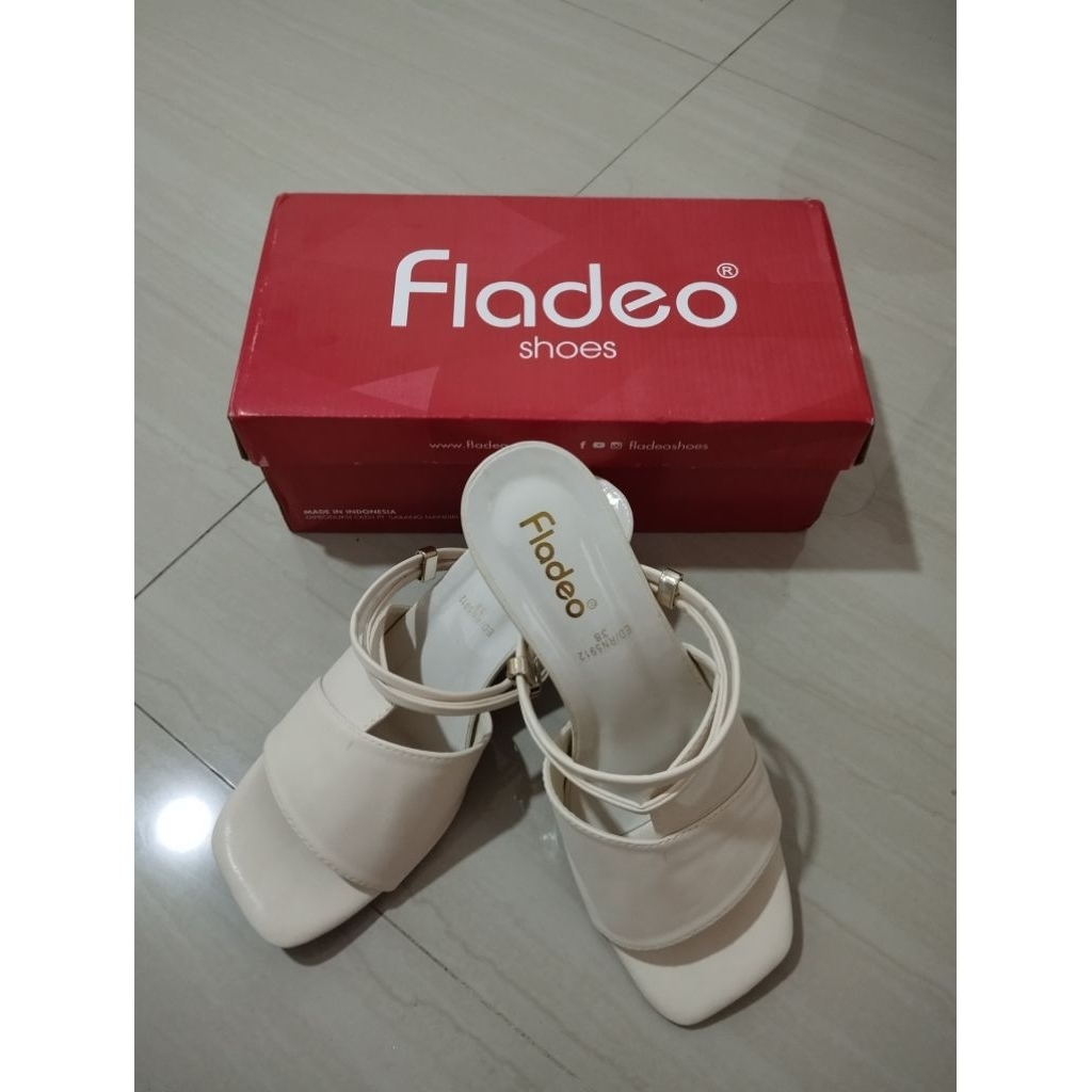 Fladeo Sendal Selop Hak Wanita