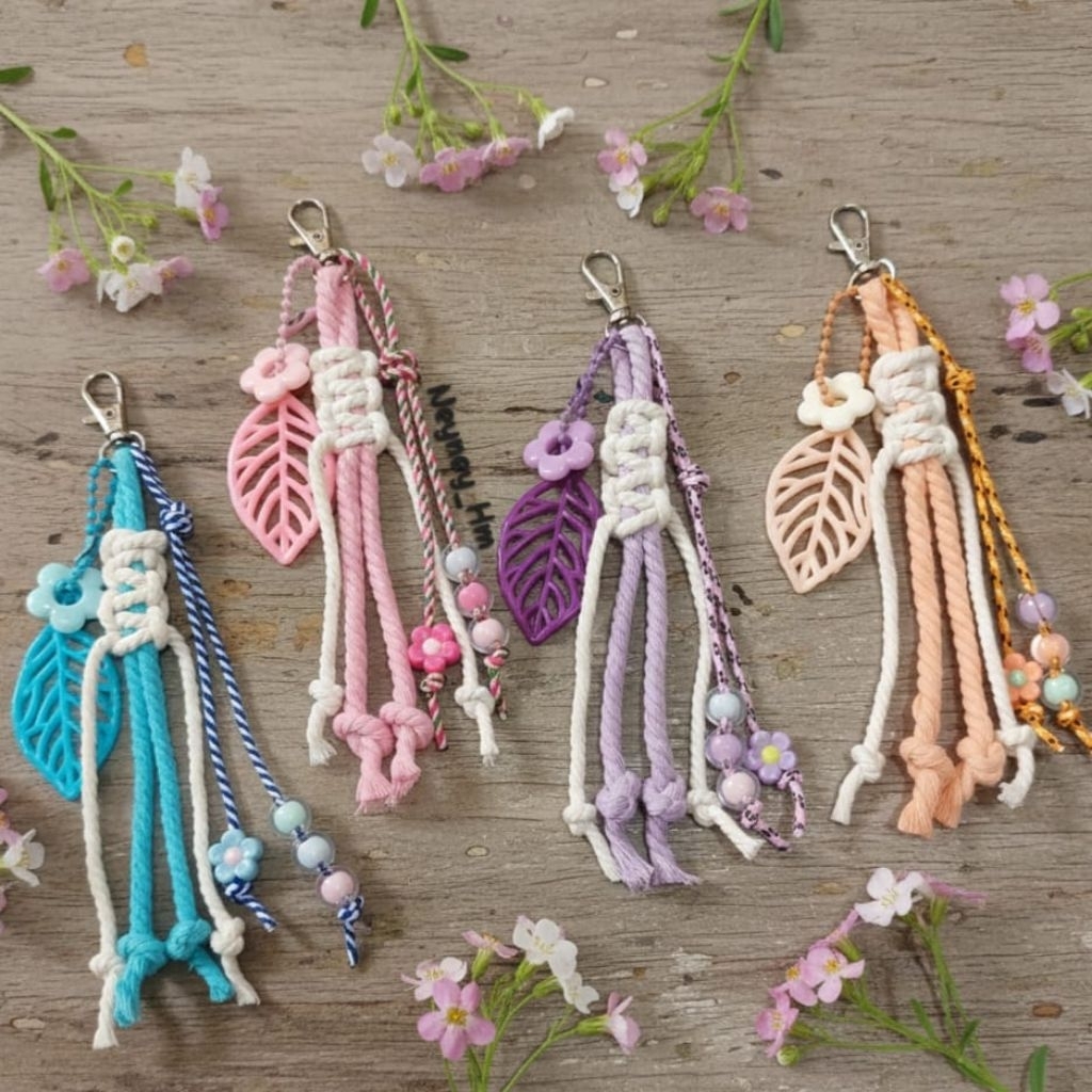 Gantungan kunci tas macrame lucu daun || bagcharm macrame || keychain macrame korea