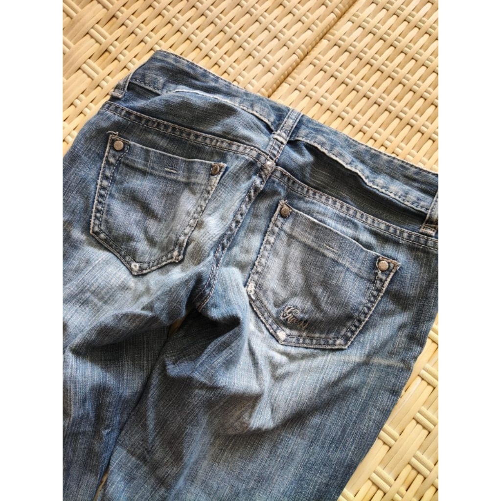 celana lutut denim GUESS ripped
