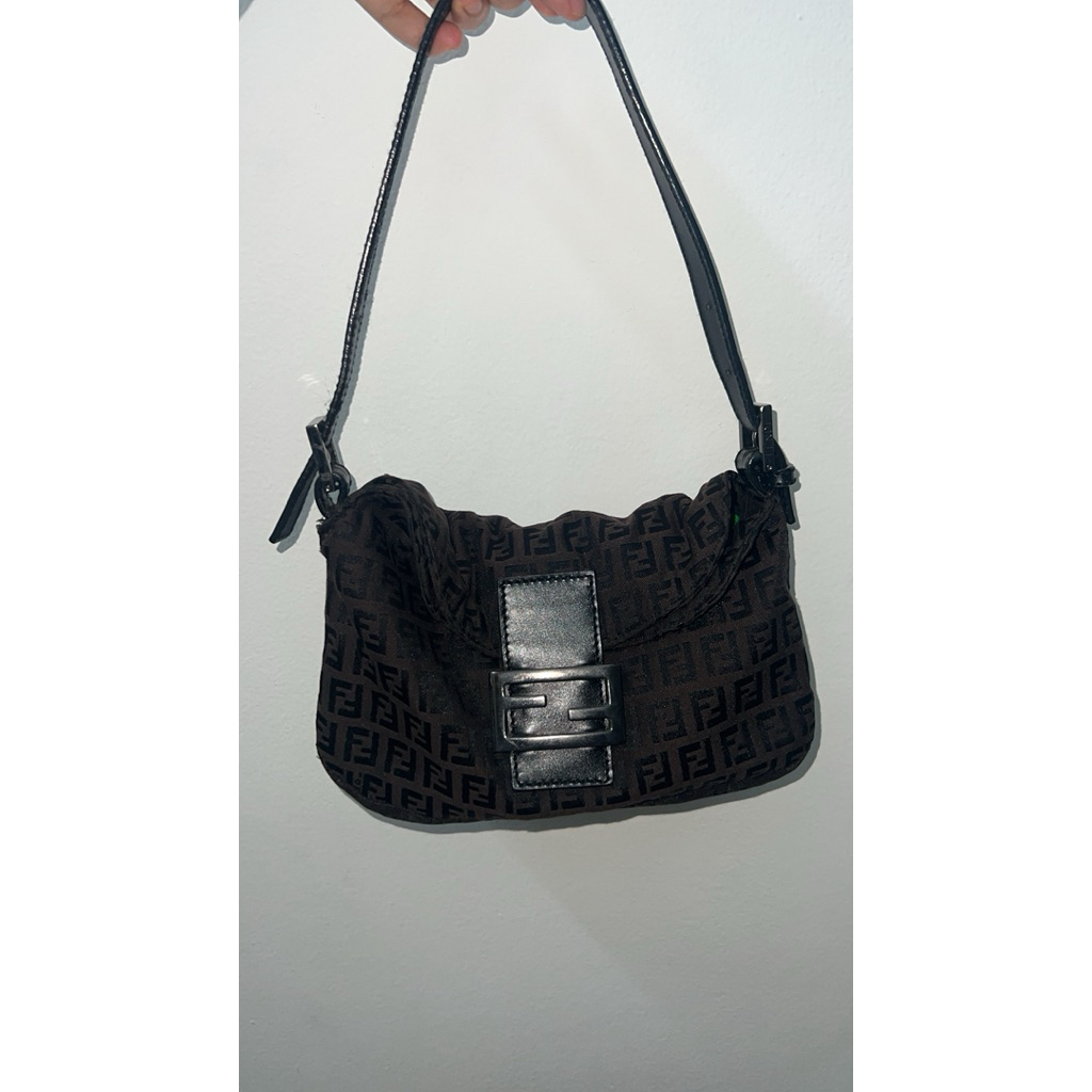 fendi baguette original 100%