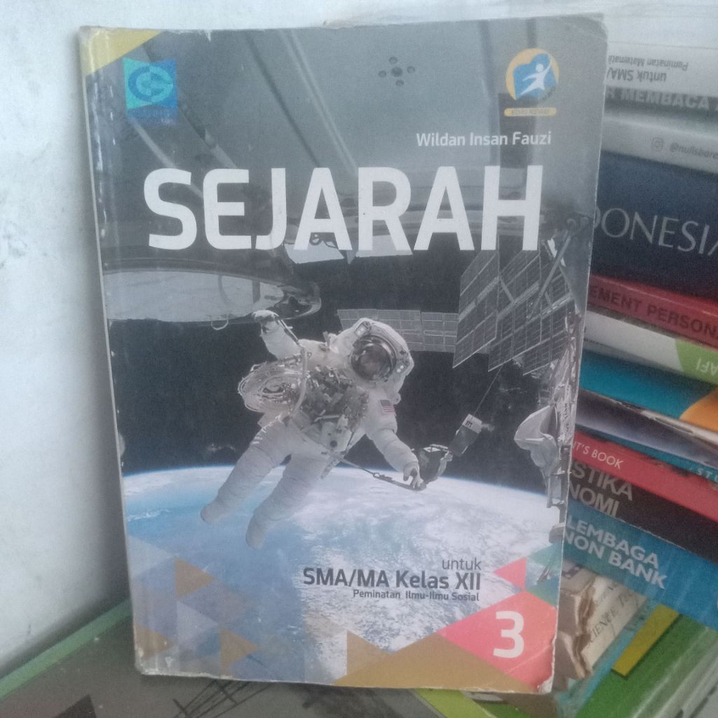 buku Sejarah SMA/MA kelas 12