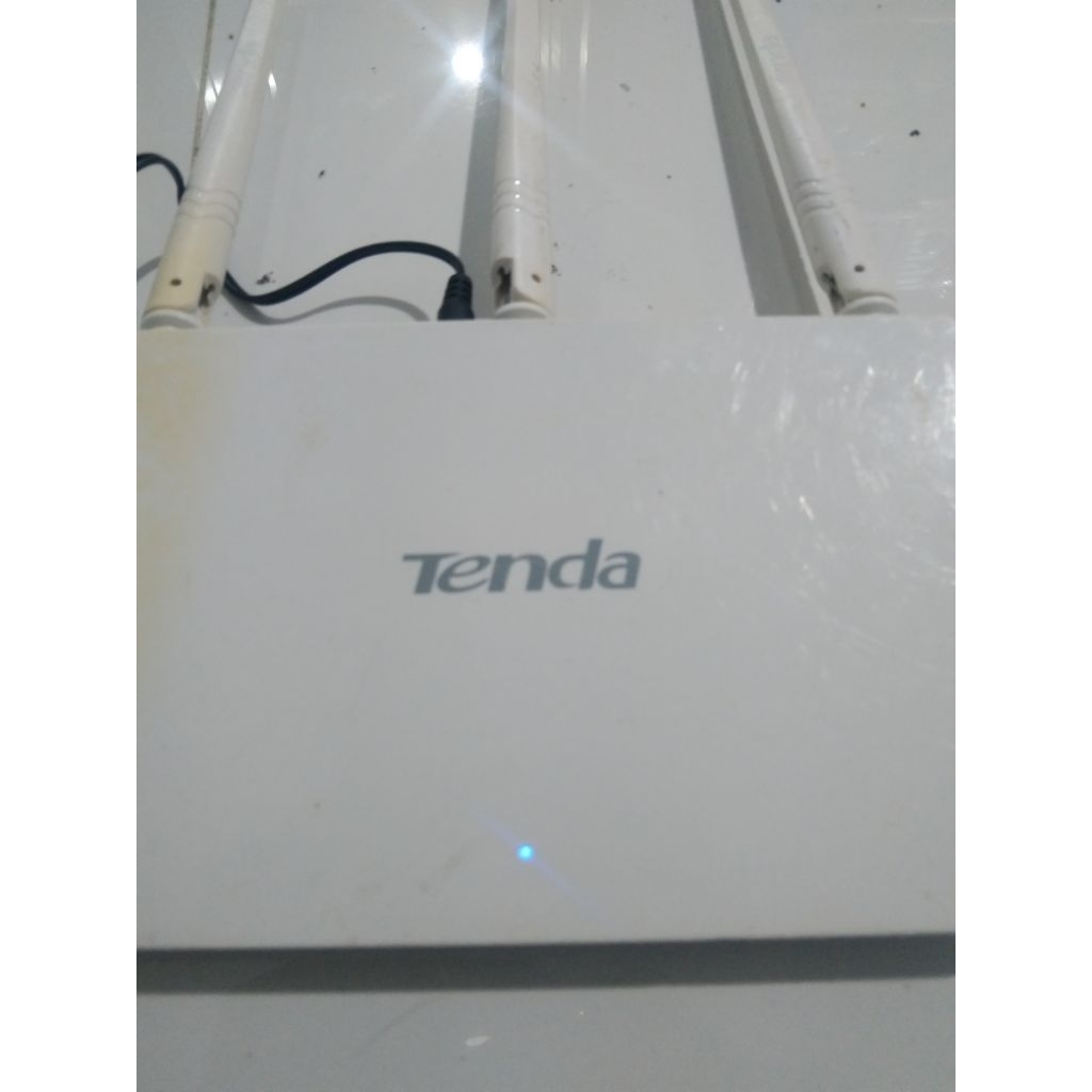 TENDA F3 WIRELESS  ROUTER 300mbps bekas  normal