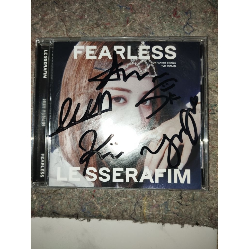 [READY STOCK] SIGNED ALBUM LE SSERAFIM