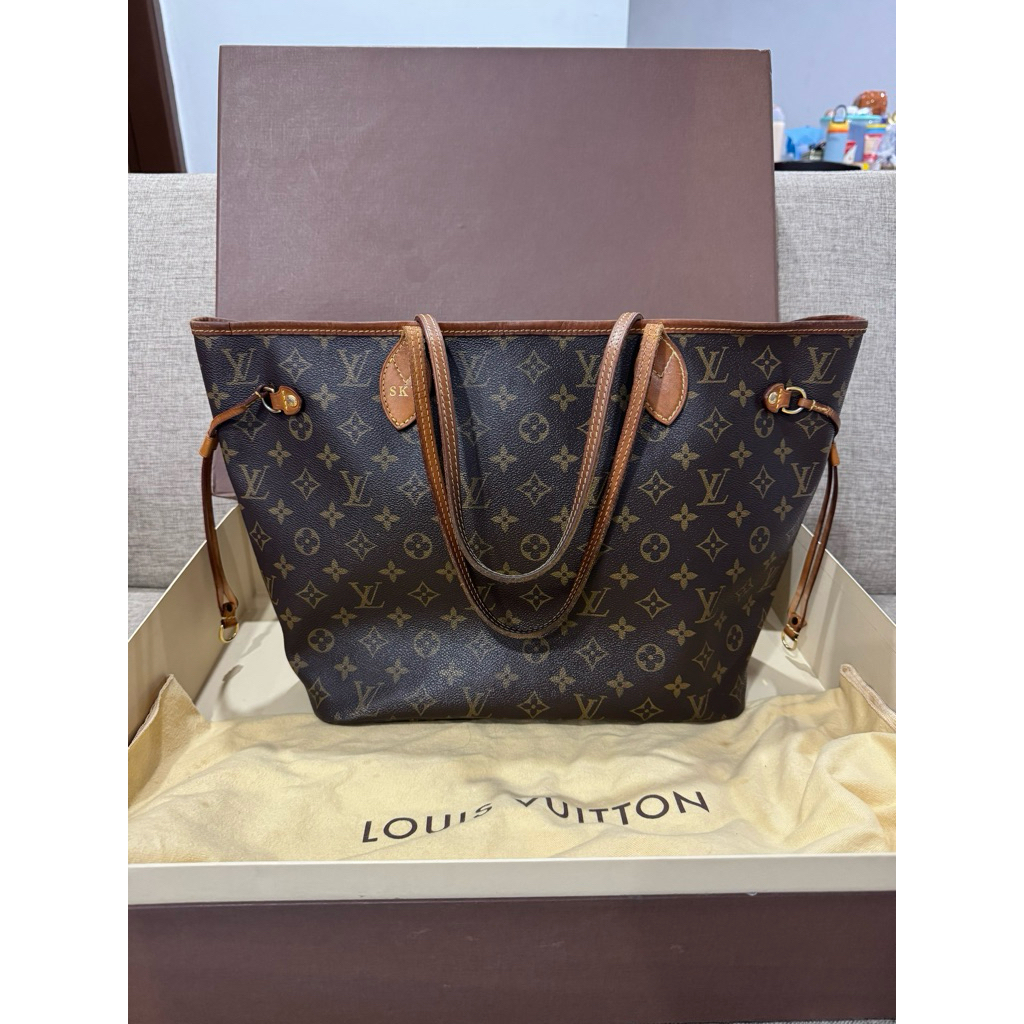 LV Neverfull Louis Vuitton Authentic