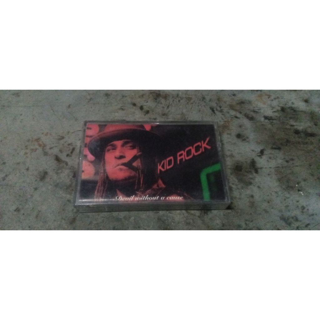 kaset pita Kid rock album Devil without a course