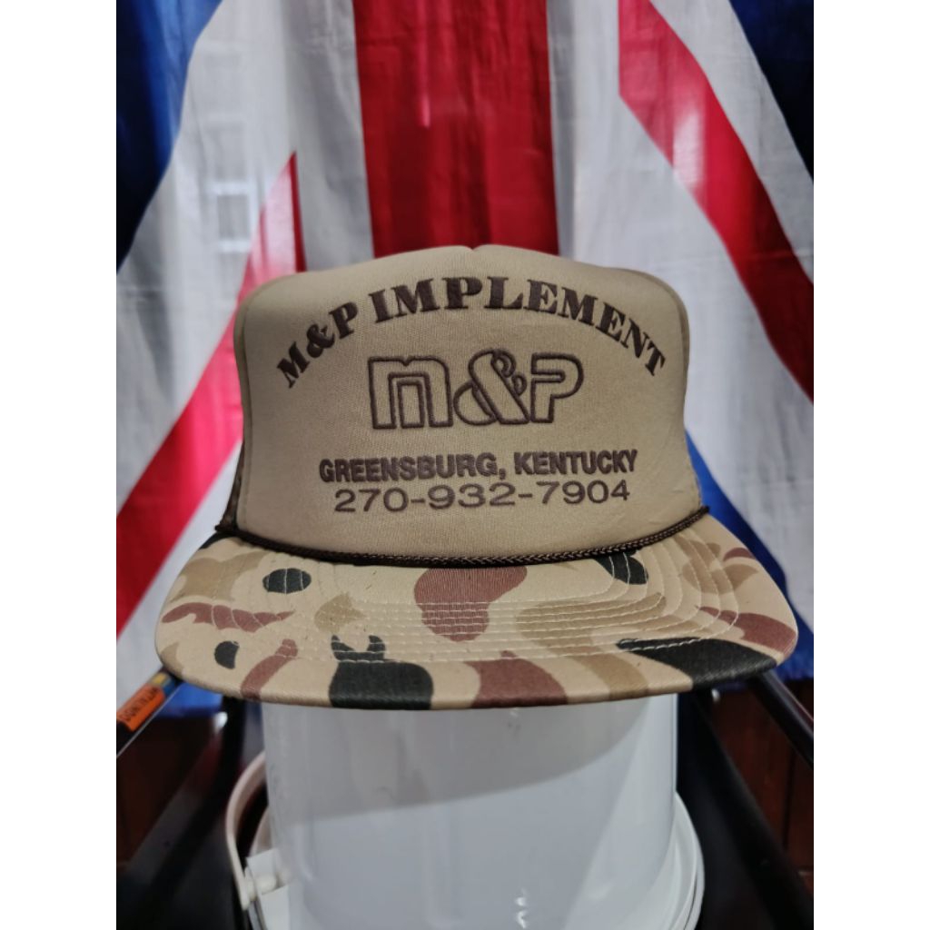 Topi trucker camo