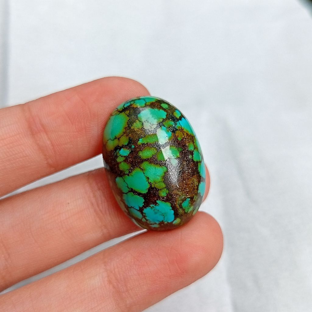 Batu pirus hubei hijau gradasi