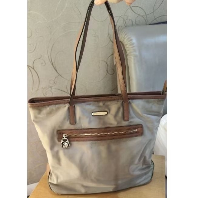 Tas Wanita Michael Kors MK Tote Bag Nylon Light Brown Large Original Preloved