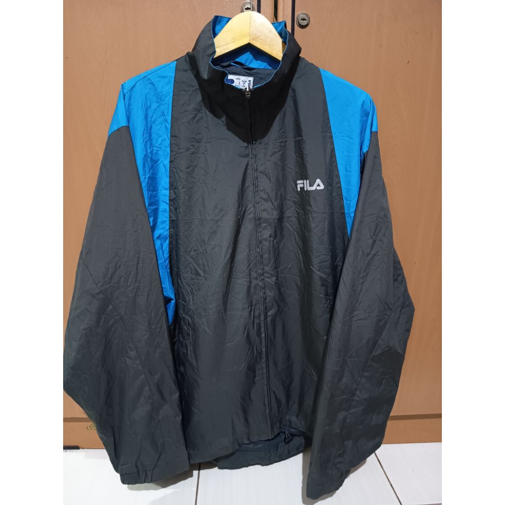 JAKET WINDBREAKER FILA