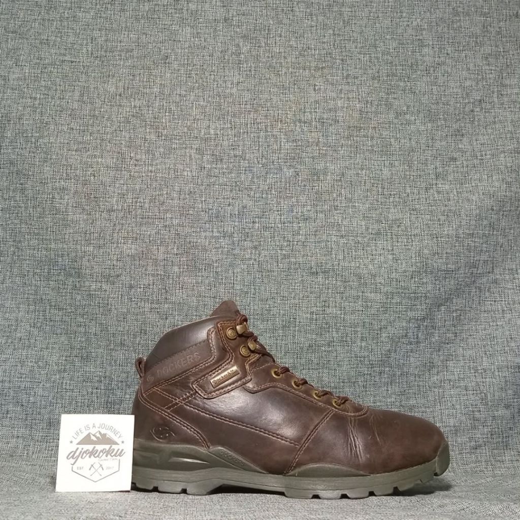 sepatu hiking gunung outdoor dockers trekking camping