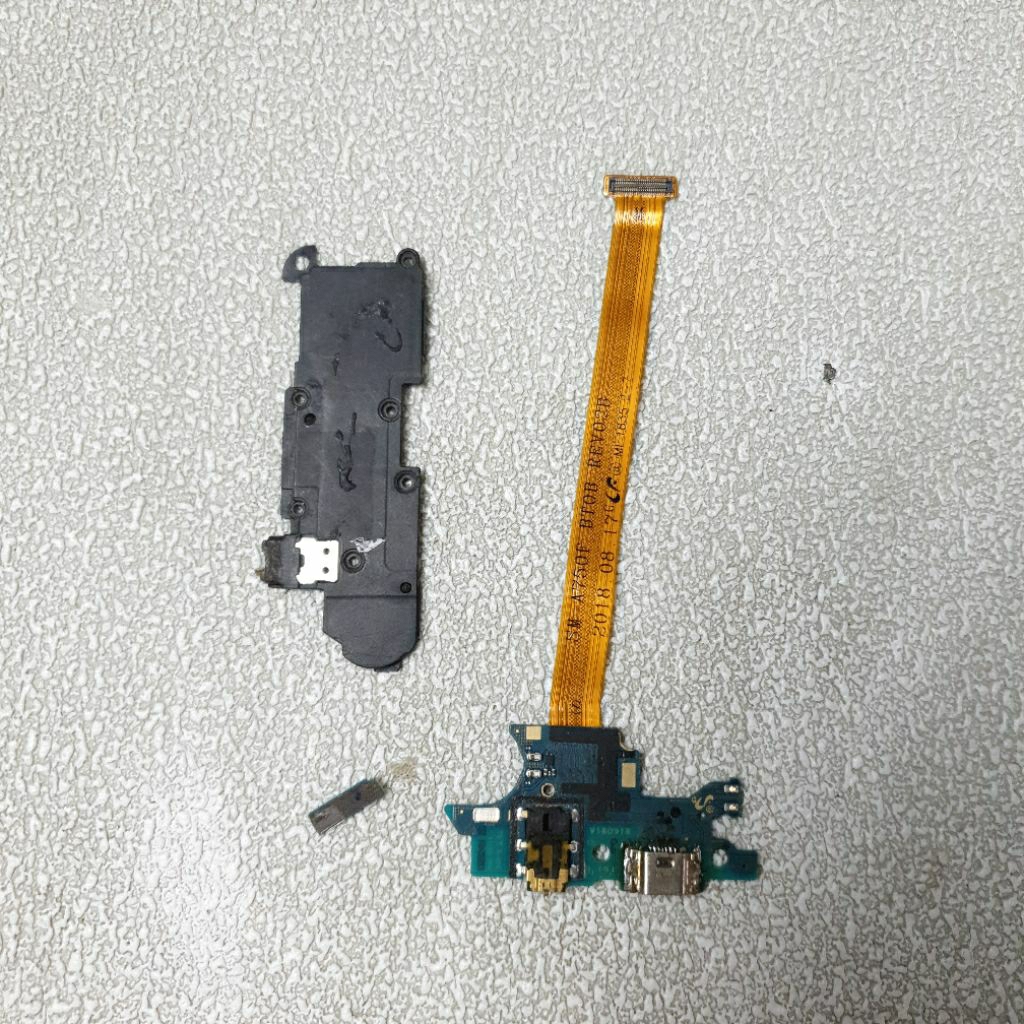 Konektor cas Samsung A7 2018 A750