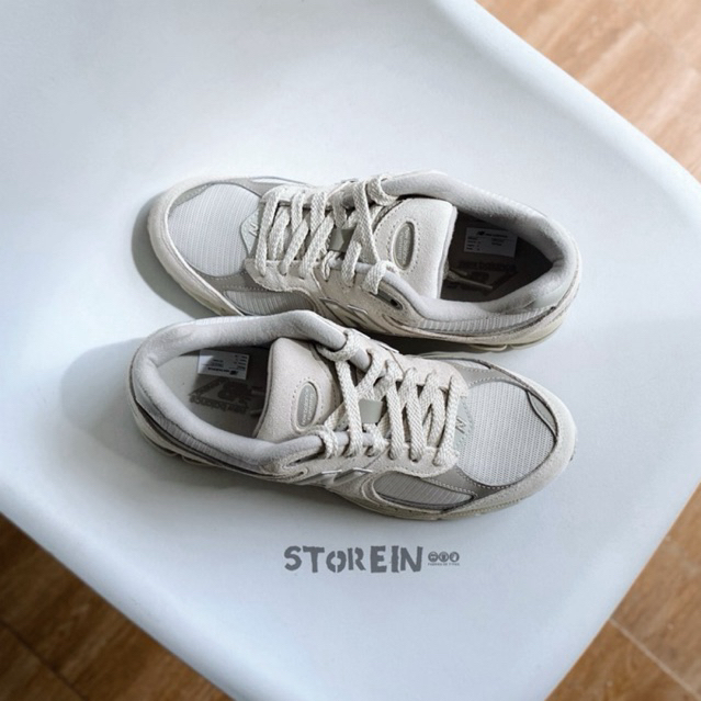 Sepatu Sneakers Pria Wanita New Balance 2002 Timberwolf Original 1000% (RESMI STORE)