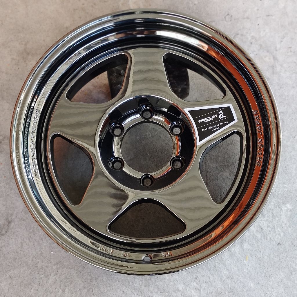 Velg Mobil Bradly Ring18X9 Lobang.6 Pcd.139.7 Et.0