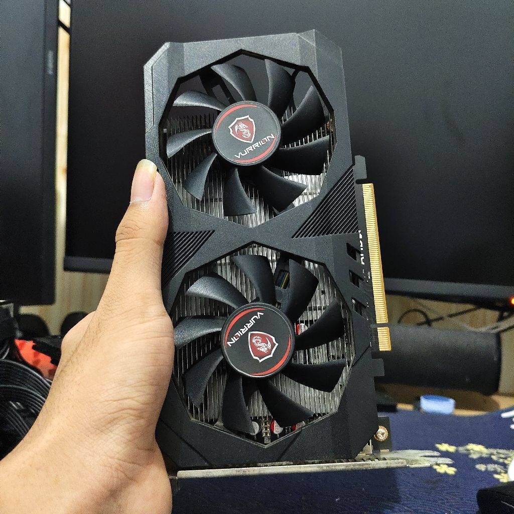 VGA AMD Radeon RX 6500 XT 4GB GDDR6 BEKAS  NORMAL SEGEL UTUH