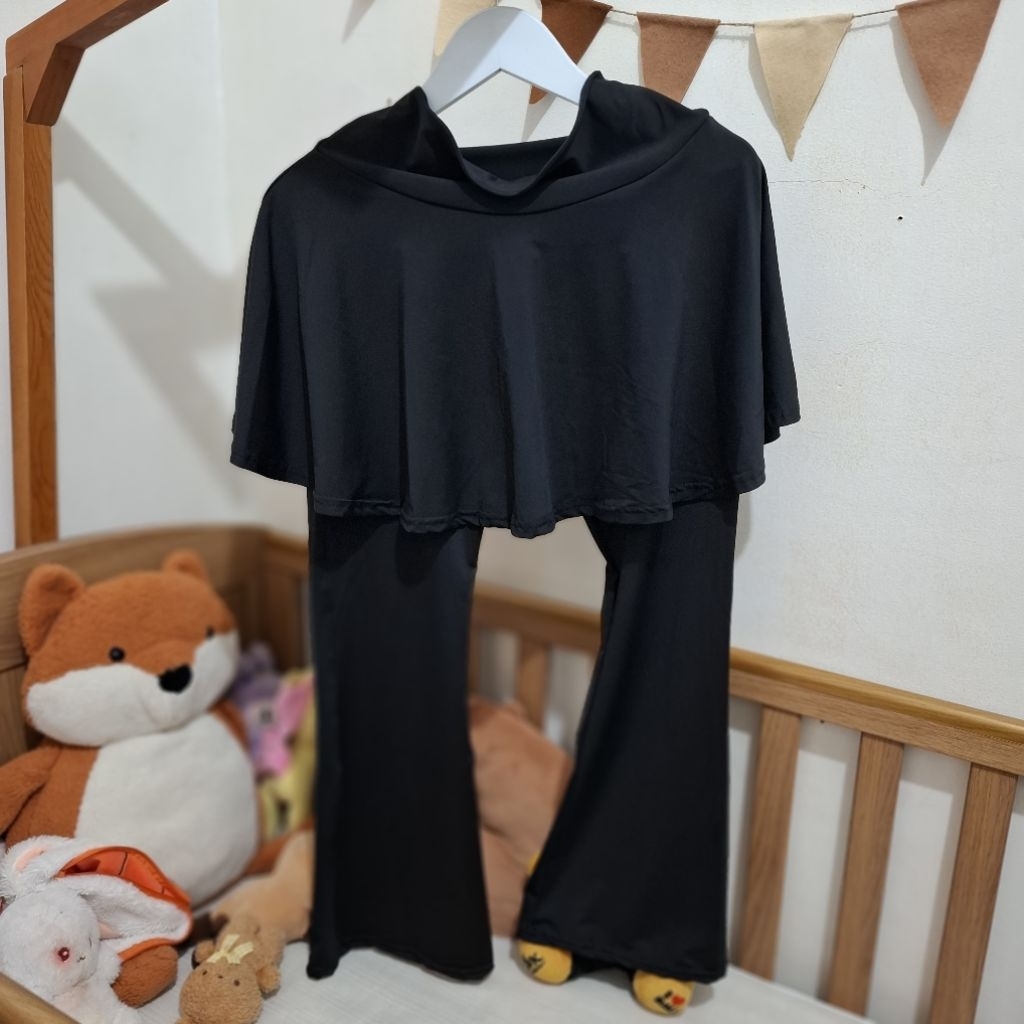 PRELOVED LEGING CELANA ROK OLAHRAGA HITAM