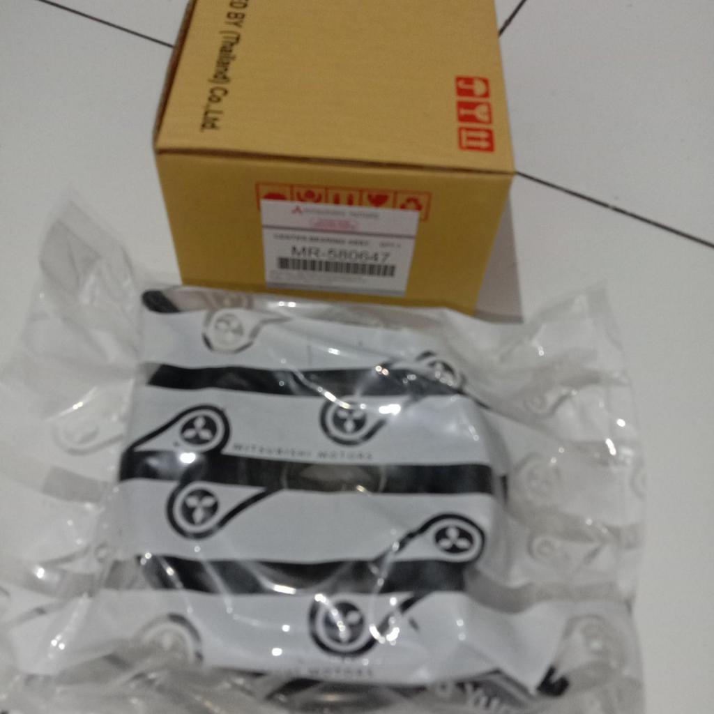 center bearing assy triton