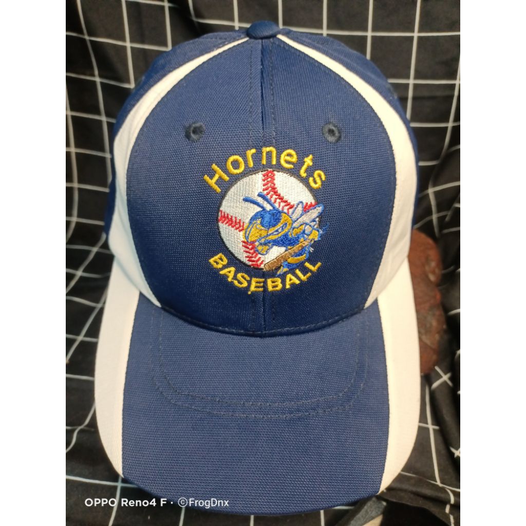 Topi Hornet-Olga-Arcrylic