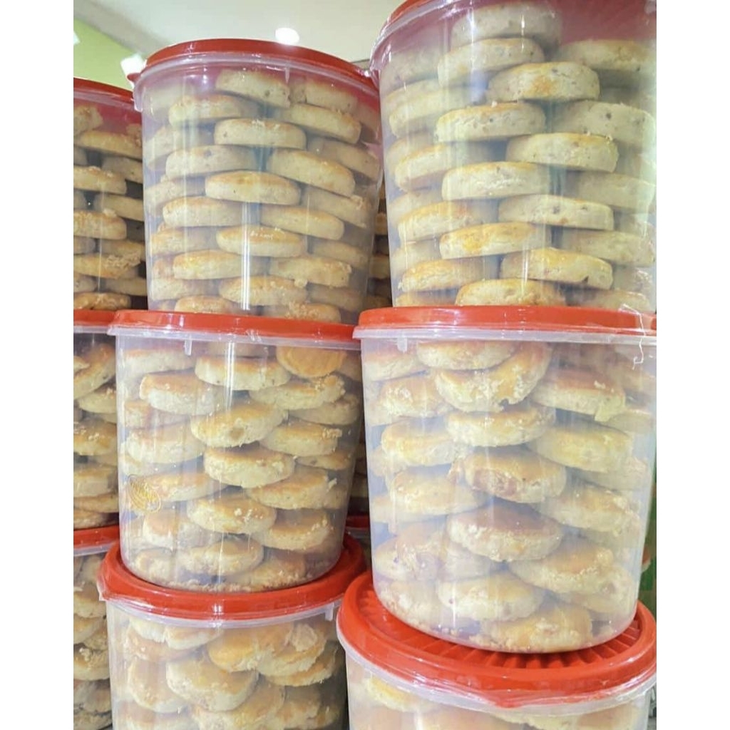 Kue kacang jember 1kg/toples