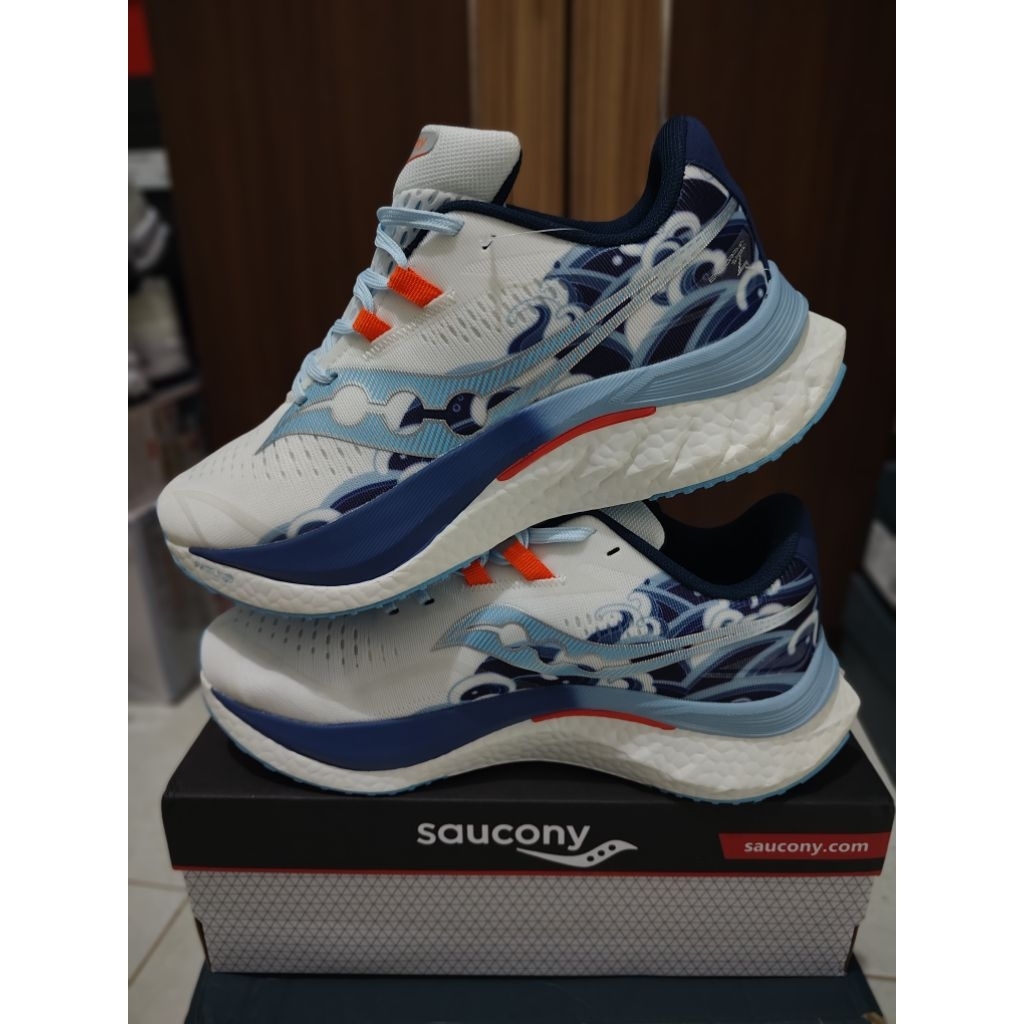 SAUCONY ENDORPHIN SPEED 4