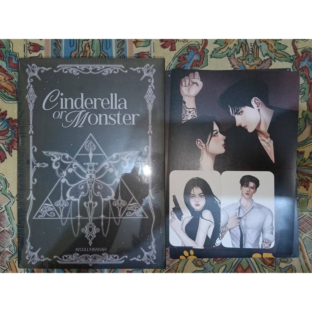 (BACA DESKRIPSI DIBAWAH) Novel Cinderella or Monster Paket Monster Hard Cover Edges (SEALED)