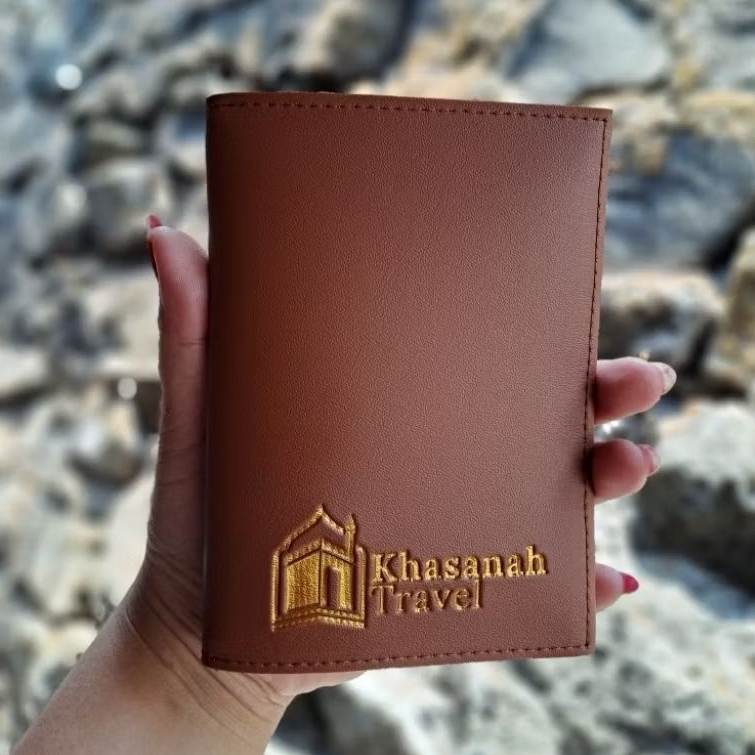 pouch kosmetik skincare mika transparan goodiebag spunbound cover psapor custom cover paspor