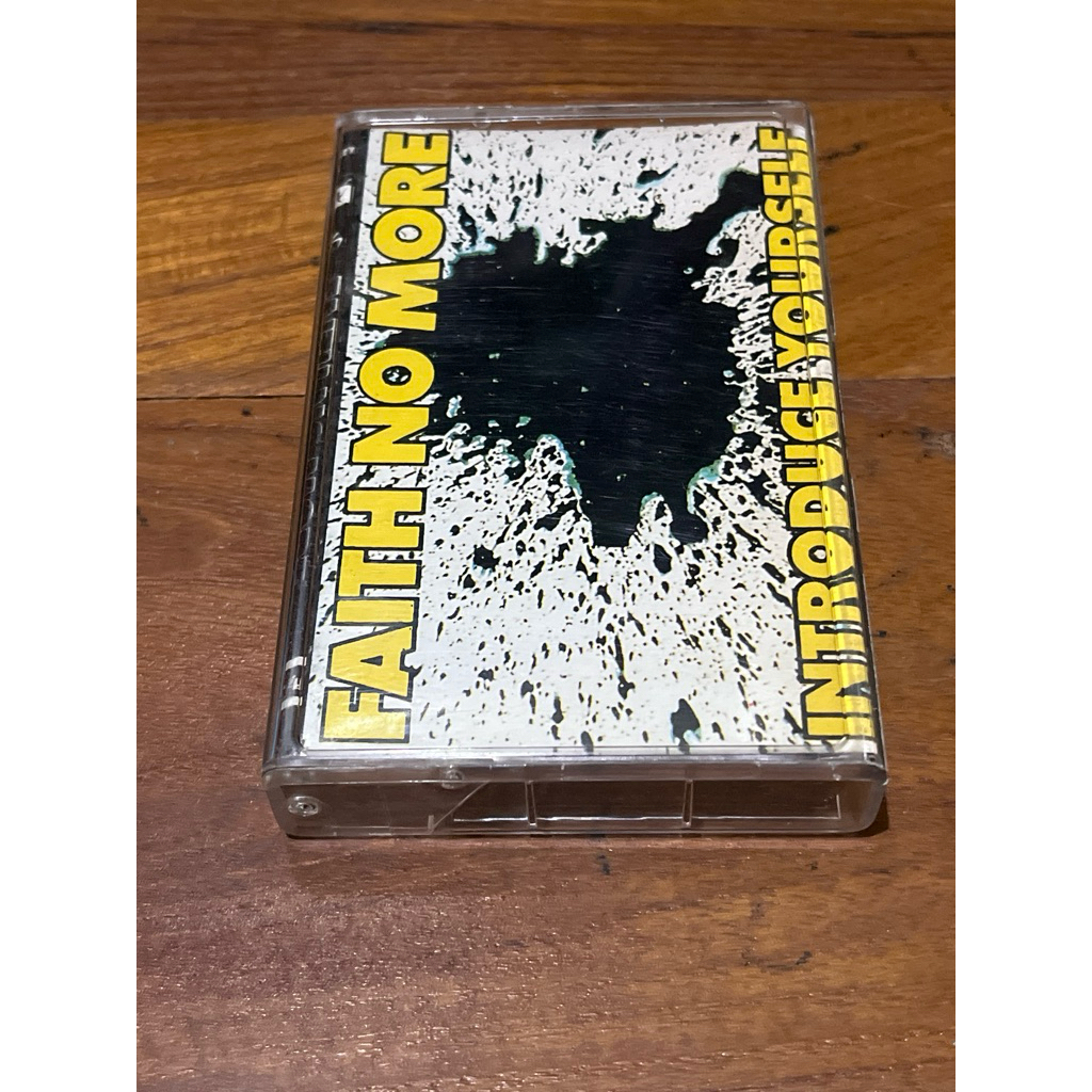 Kaset pita Faith No More - Introduce Yourself