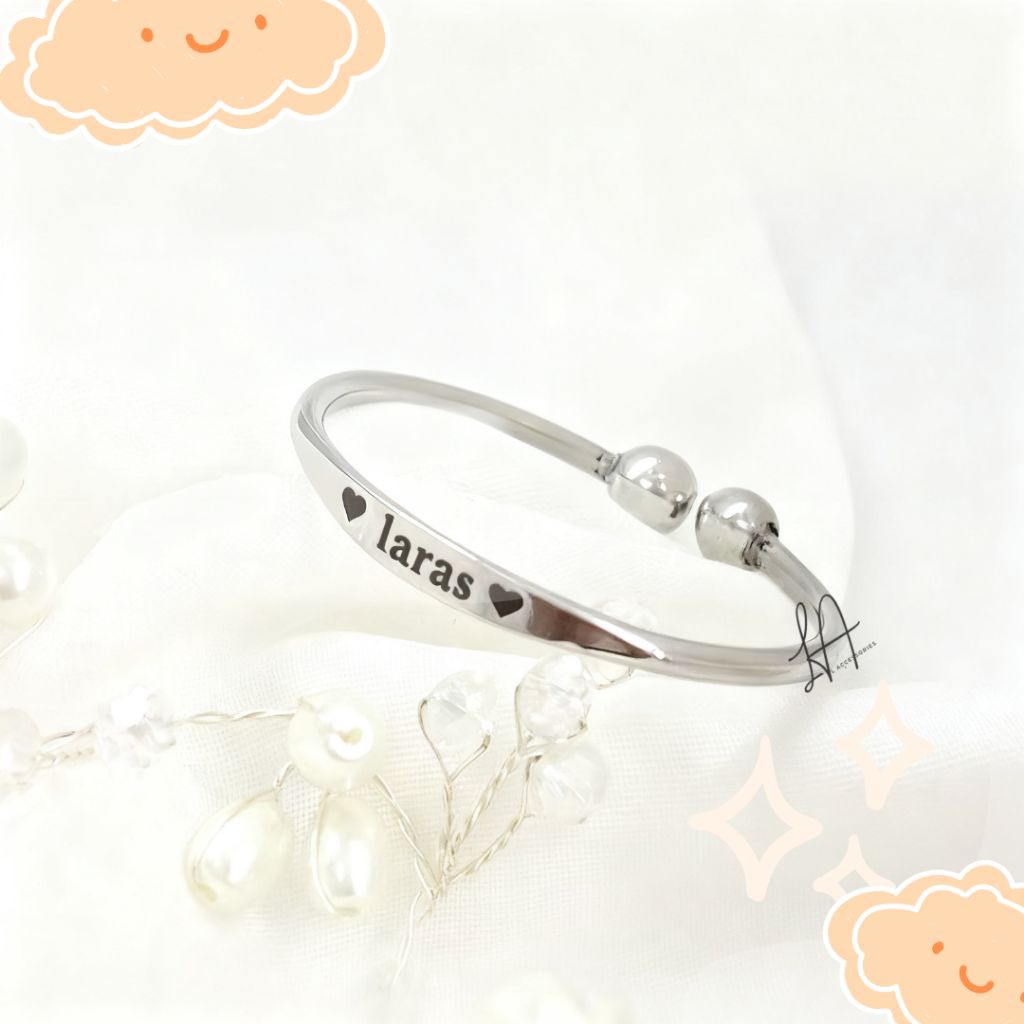 Gelang Monel Tribusono Anti Step dengan Ukir Nama, Aman untuk Kulit