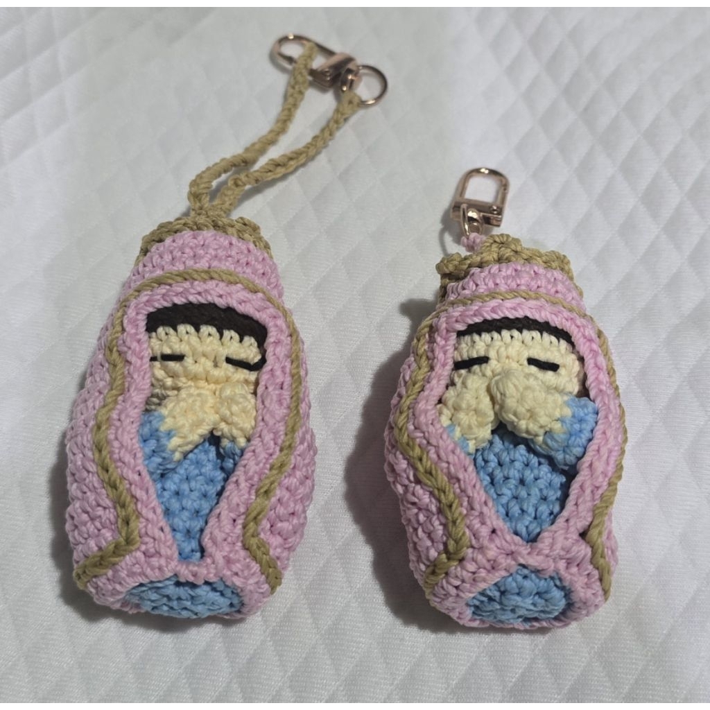 Gantungan mobil, tas, charm, keychan Bunda Maria rajut