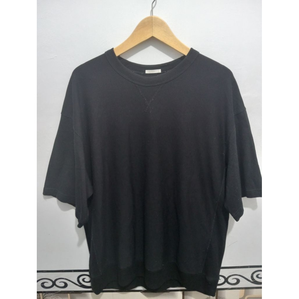 Kaos Uniqlo GU ukuran L
