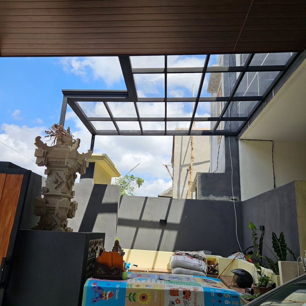 Kanopi Kaca Minimalis